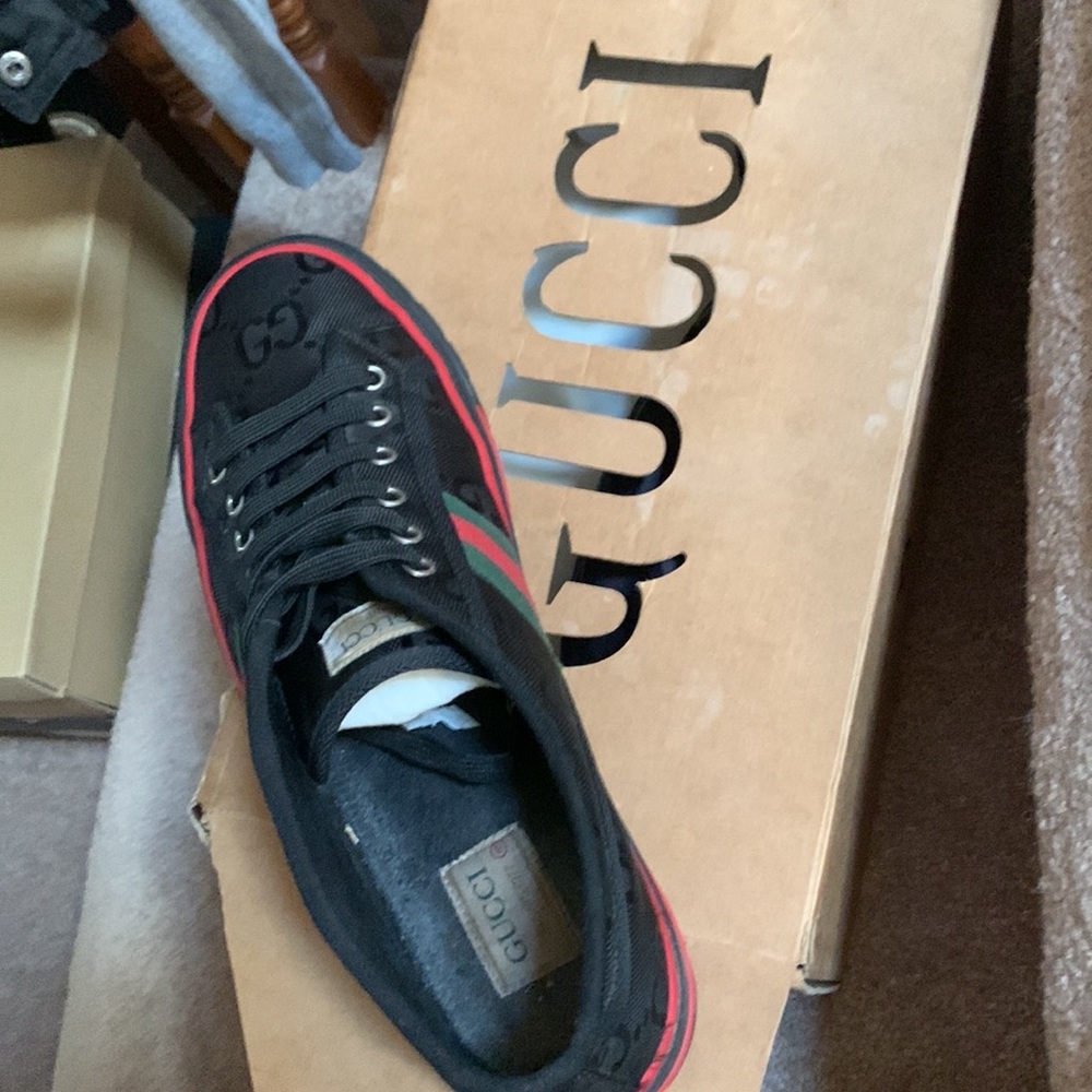 Gucci shoes, men, size 10